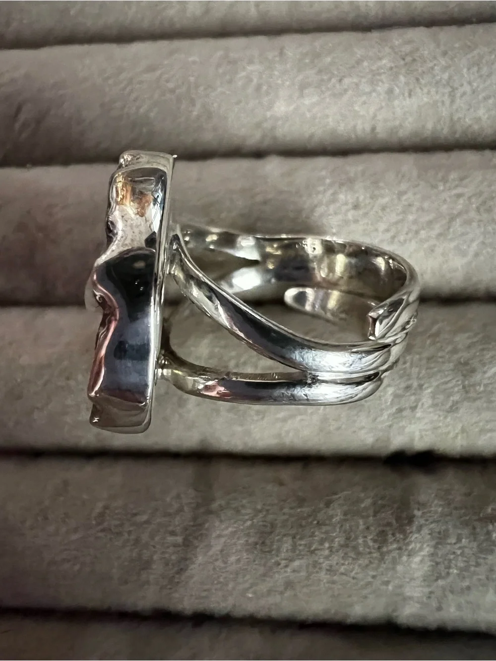 Floral Mother-of-Pearl Ring in Silver